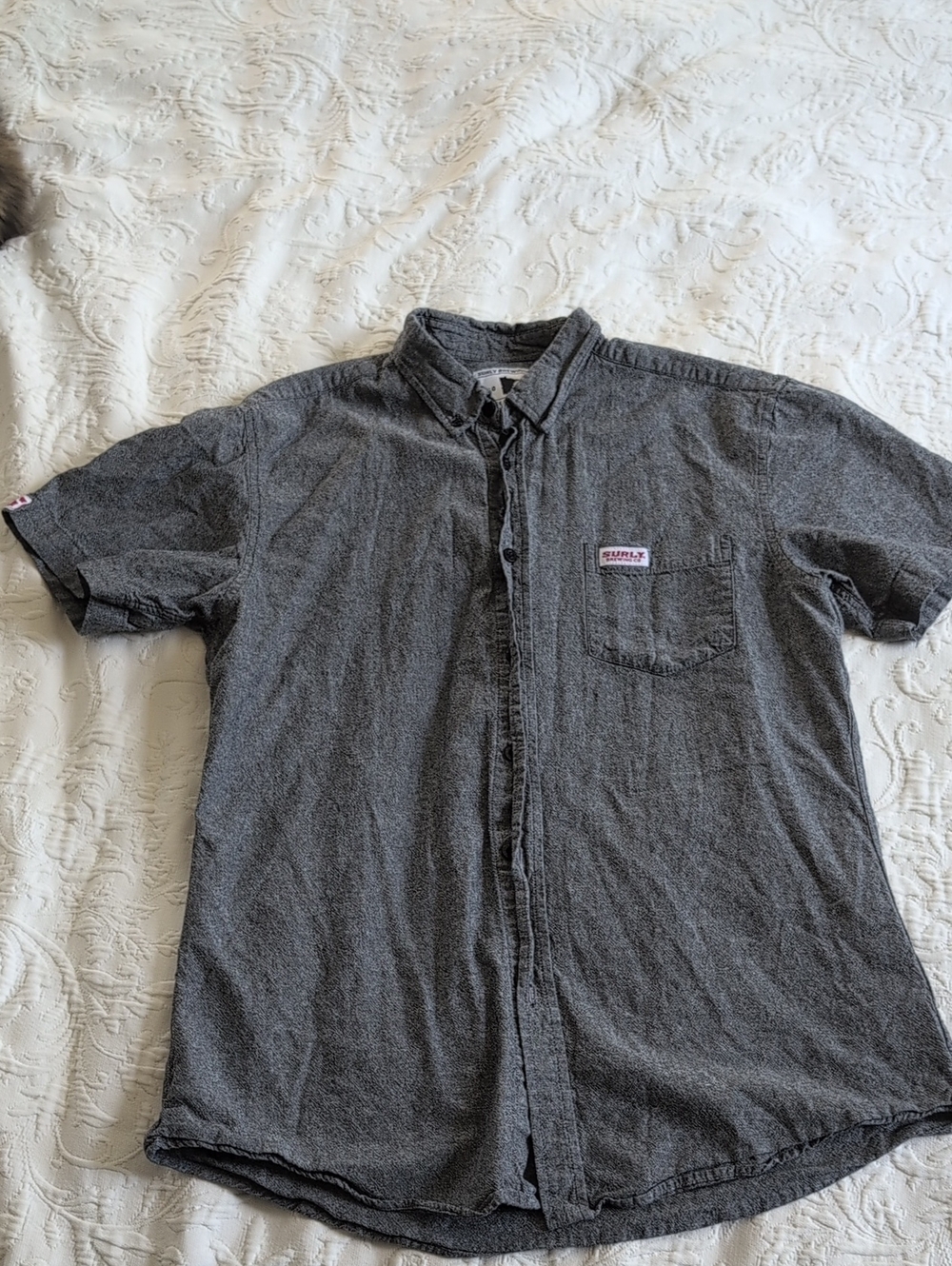 Surly Brewey Short-Sleeve Gray Button-Up Shirt with Chest Pockets